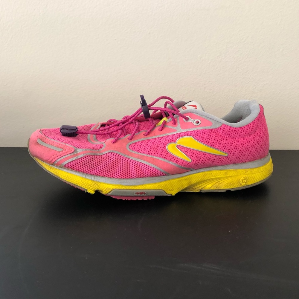Newton Running | Gravity III Pink Sneakers